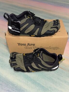 Vibram Five fingers Women V-Trail 2.0 Black dark green Ivy size 38 new in box